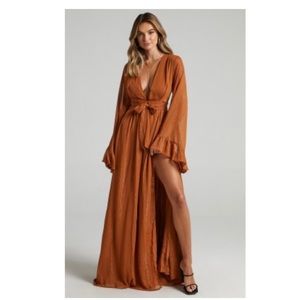 SHOWPO DANGEROUS WOMAN MAXI DRESS IN RUST - WORN ONCE FOR PICTURES